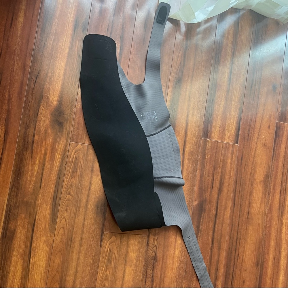 Momcozy Black belly band